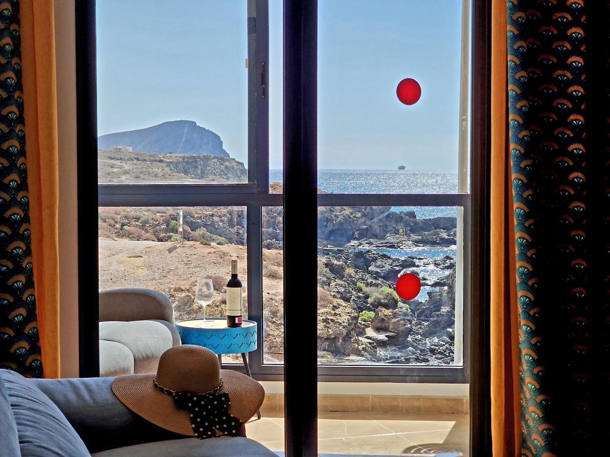 Las Rocas By The Ocean, Wifi And Sea View Los Abrigos Eksteriør bilde